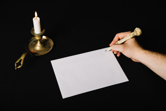 Formules émouvantes pour honorer un défunt